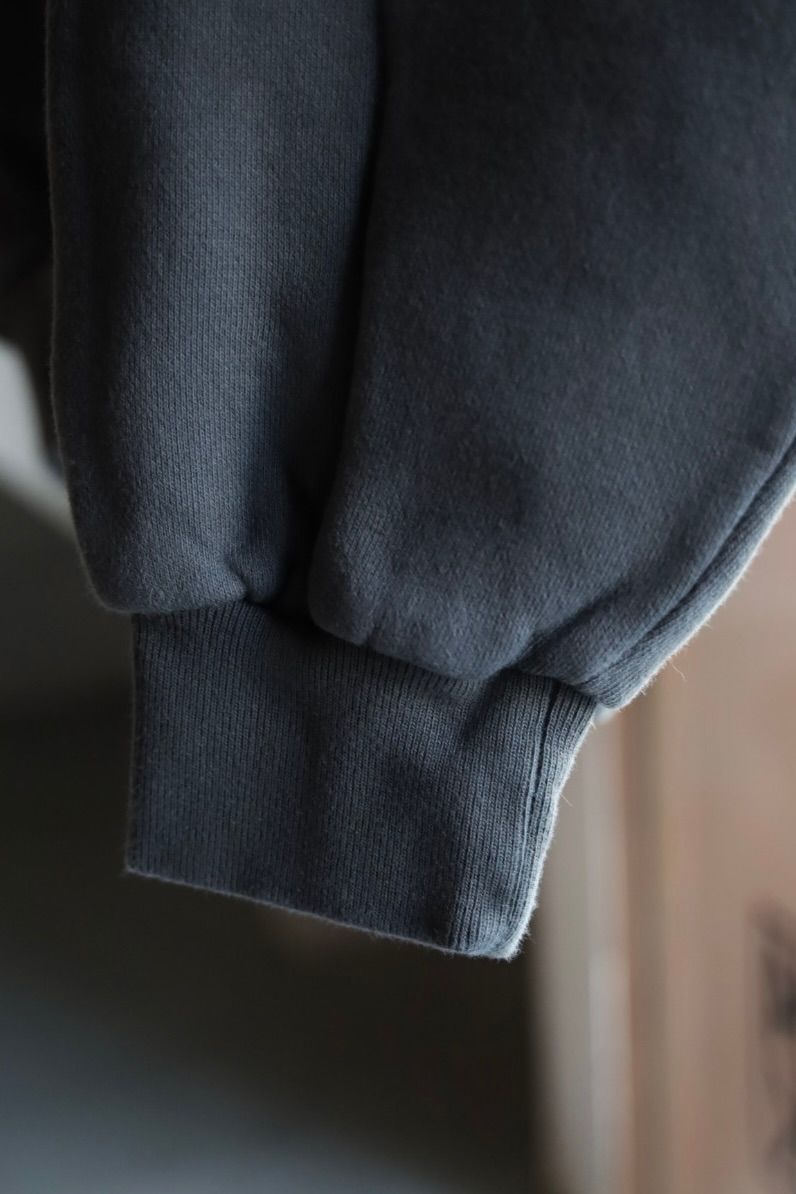 イズネス 25AW PIGMENT DYED ZIP SWEATSHIRT(25AW_08_1007AWCS04)BLACK☆新作発売！