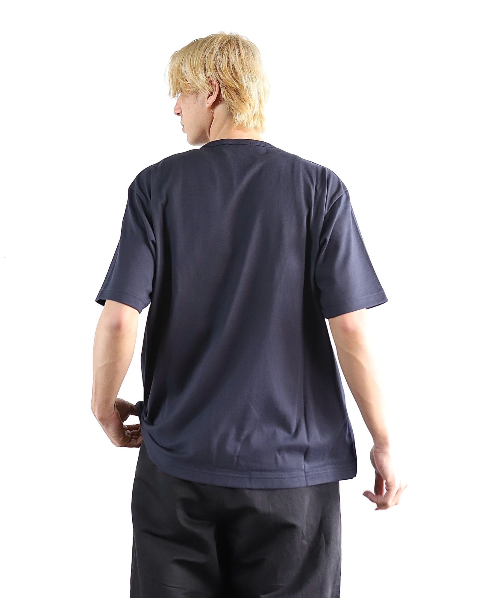 コムデギャルソンオム 24SS ロゴプリントTシャツ(NAVY) style 2024.4.5 