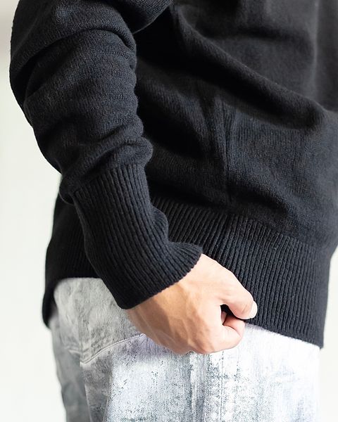 YOKE PAINTED ELBOW PATCH SWEATER(BLACK)スタイル 8月24日(土)新作発売！