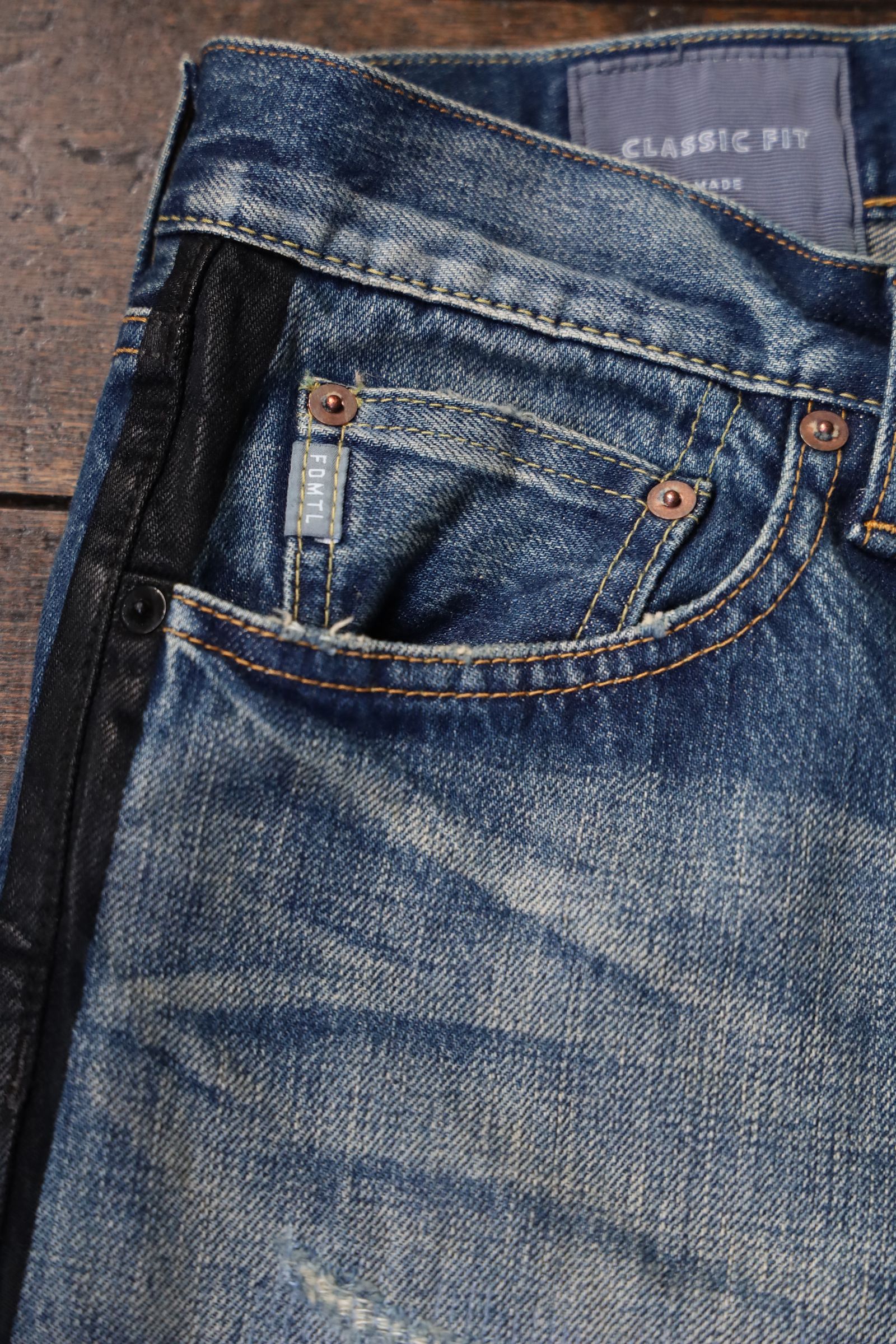 FDMTL - ファンダメンタル デニムパンツ CLASSIC STRAIGHT DENIM FDMTL - ファンダメンタル デニムパンツ CLASSIC STRAIGHT DENIM