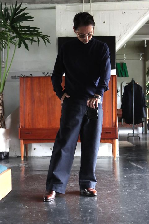 アプレッセ22FW High Gauge Turtleneck Sweaterスタイル