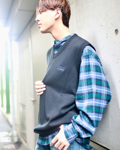 SEDAN ALL-PURPOSE セダンオールパーパス 23AW TECH LOGO KNIT VESTスタイル