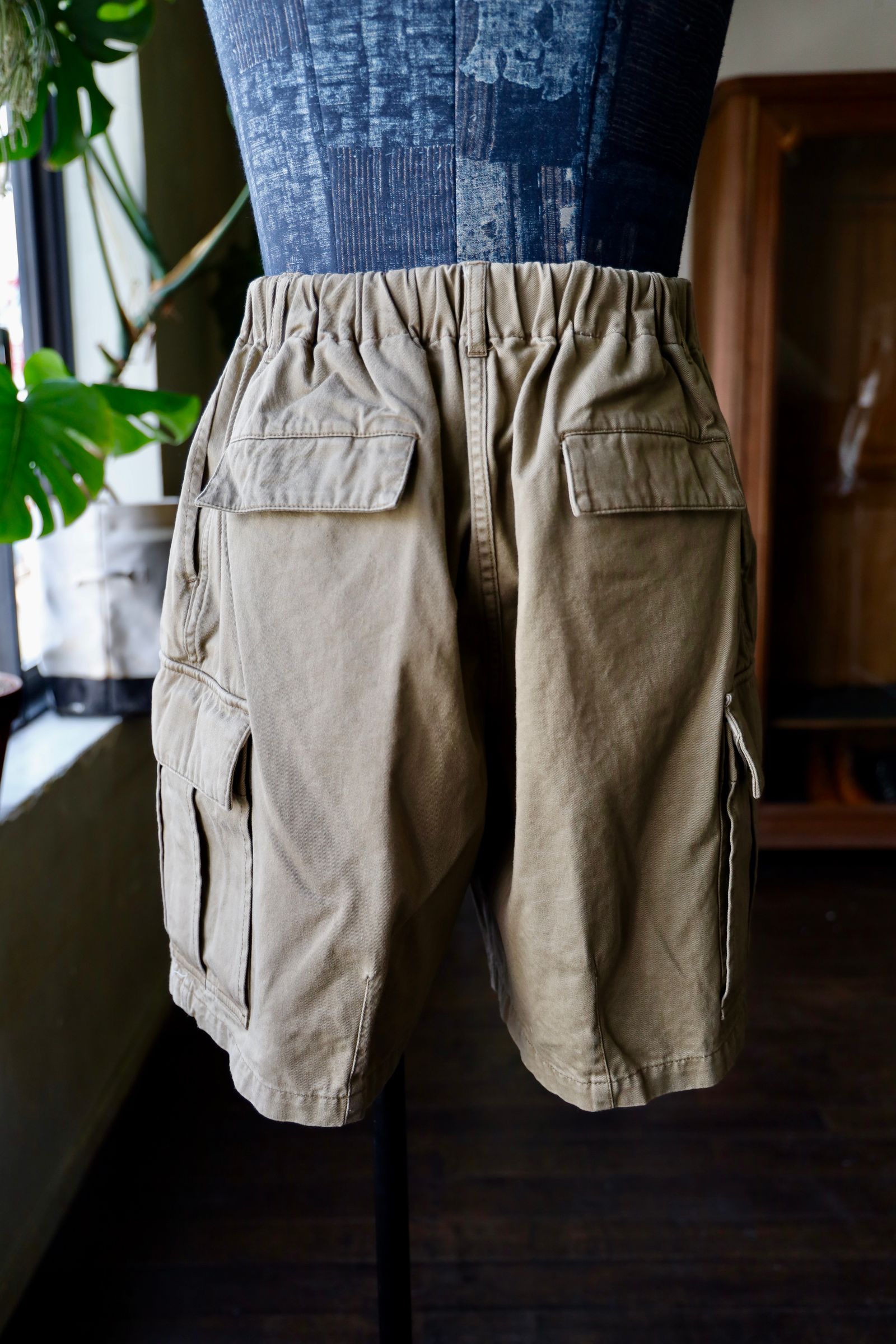 is-ness - イズネス25SS BALLOON EZ CARGO SHORTS(1005SSPT04