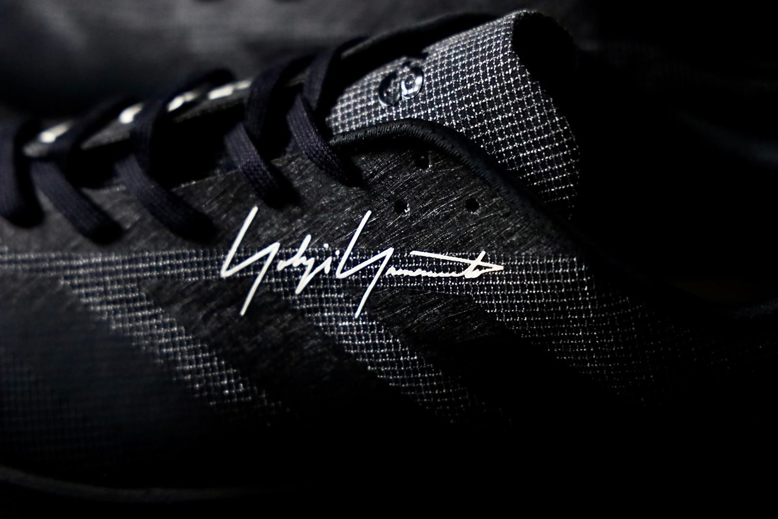 ワイスリー  Y-3 EVO SL ATR GTX Trainers(KI7881)BLACK☆新作発売！