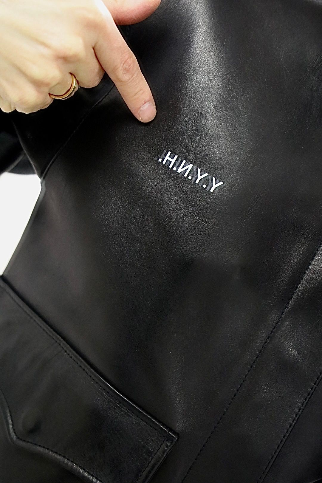 Yohji Yamamoto × NEIGHBORHOOD ホースレザージャケットスタイル