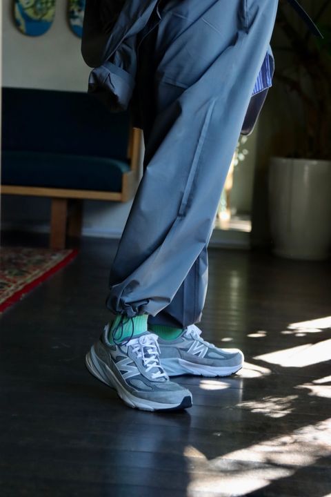 FreshService × HOUYHNHNM “EDITOR’S JACKET” & “EDITOR’S TROUSERS”GRAYスタイル