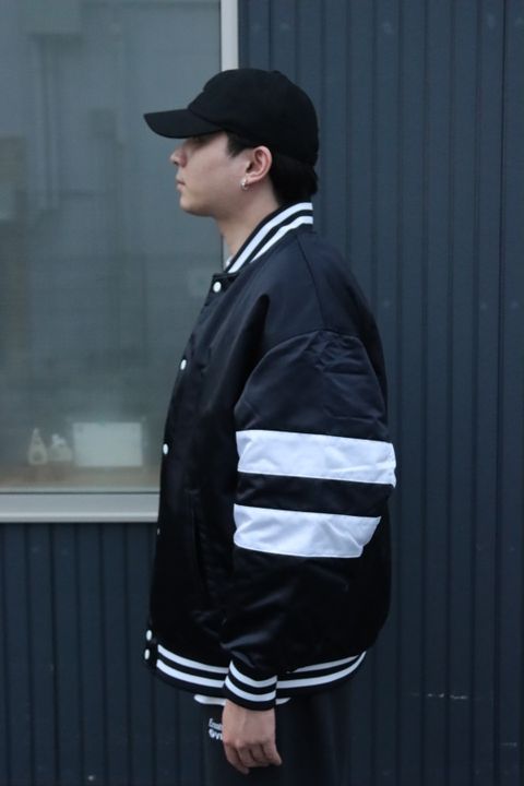 FreshService SATIN STADIUM JUMPER style.2022.10.21
