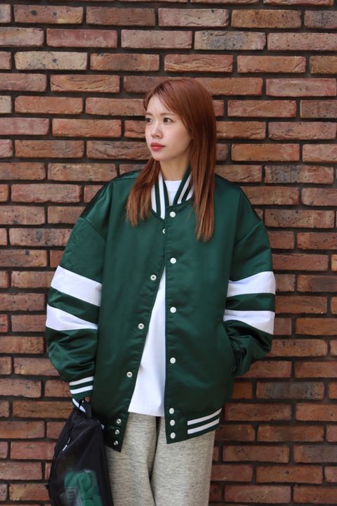 FreshService 22AW SATIN STADIUM JUMPER style.2022.10.25
