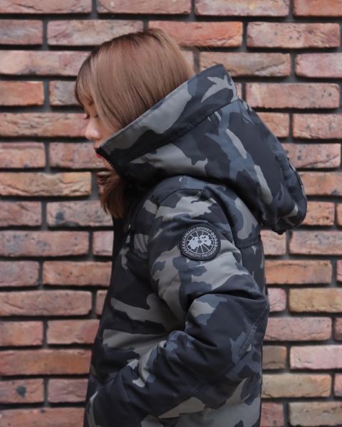 CANADA GOOSE MACMILLAN PARKA BLACK LABEL PRINT style.2023.1.9