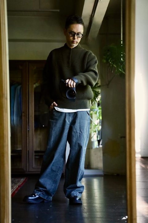 A.PRESSE Jeep Sweaterスタイル