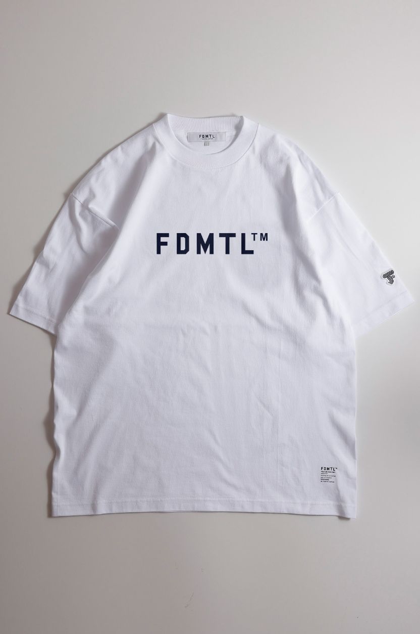 ファンダメンタル TシャツLOGO TEE (FA25/TE18)WHITE
