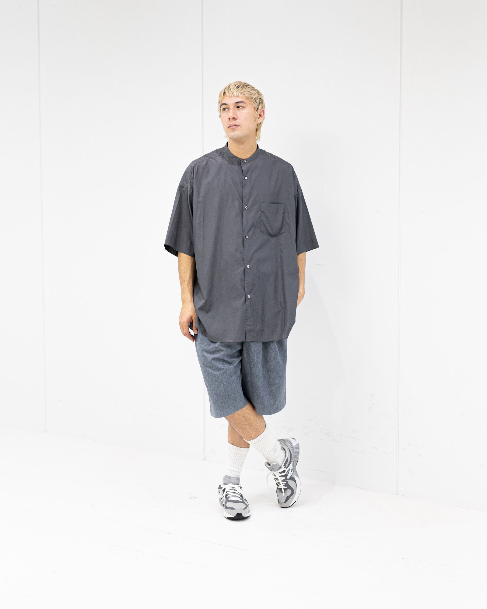 グラフペーパー Broad S/S Oversized Band Collar Shirt 4月11日(土)新作発売！