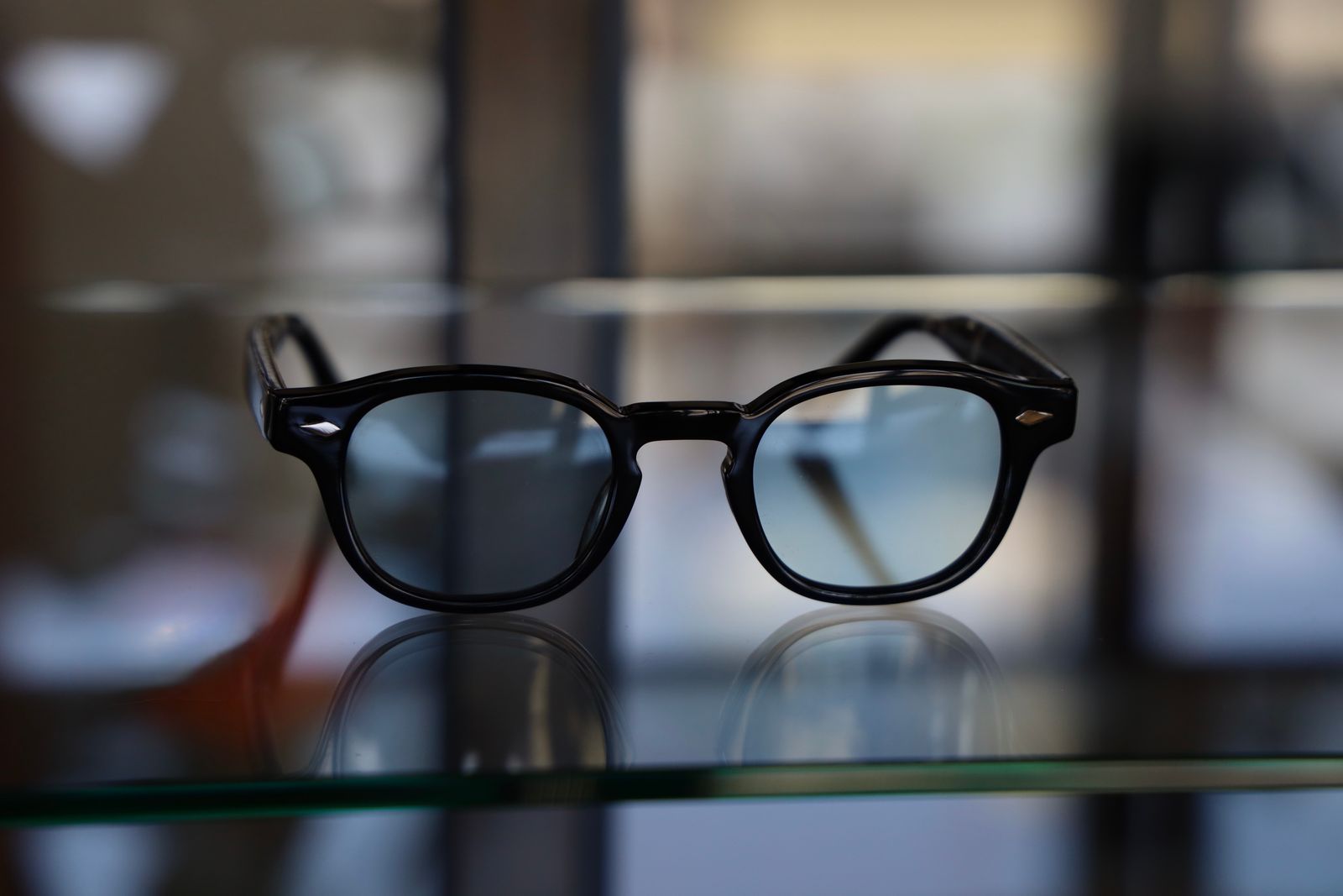 ノチノオプティカル "NOCHINO" #23.GLOSS BLACK × BLUE GREY to GREY (調光モデル)