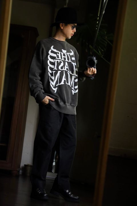 LASTMAN 24AW ラストマン大久保篤志 PRINTED CREW NECK "BONE"スタイル