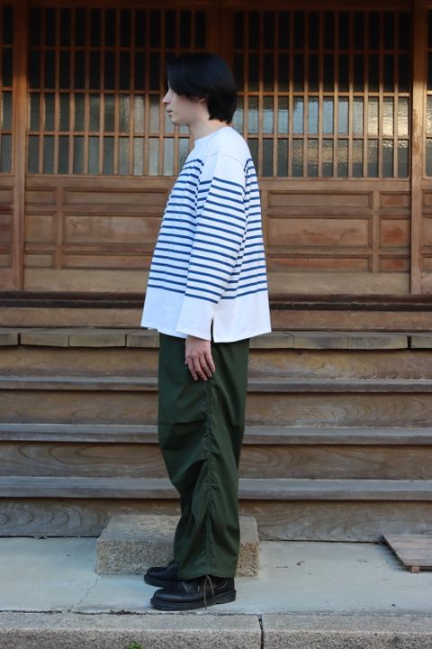 Graphpaper  Pannel Border L/S Tee (GU221-70218) style.2022.2.12.