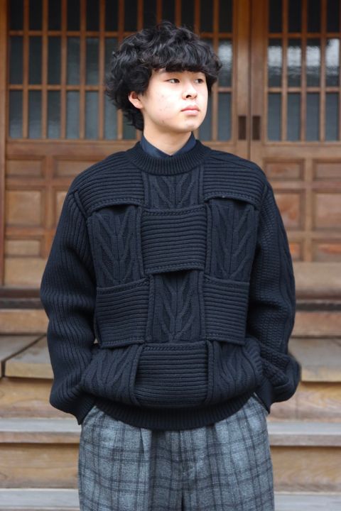 YOKE CROSSING CABLE CREW NECK KNIT(YK21AW0288S) style. 2021.11.14.