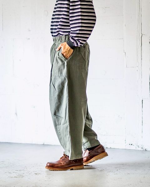 is-ness  HERRINGBONE ZIP JACKET MARKスタイル