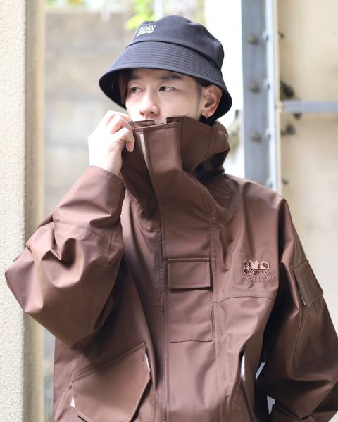 is-ness イズネス 23AW NINJA HOODIE SHELL JACKETスタイル