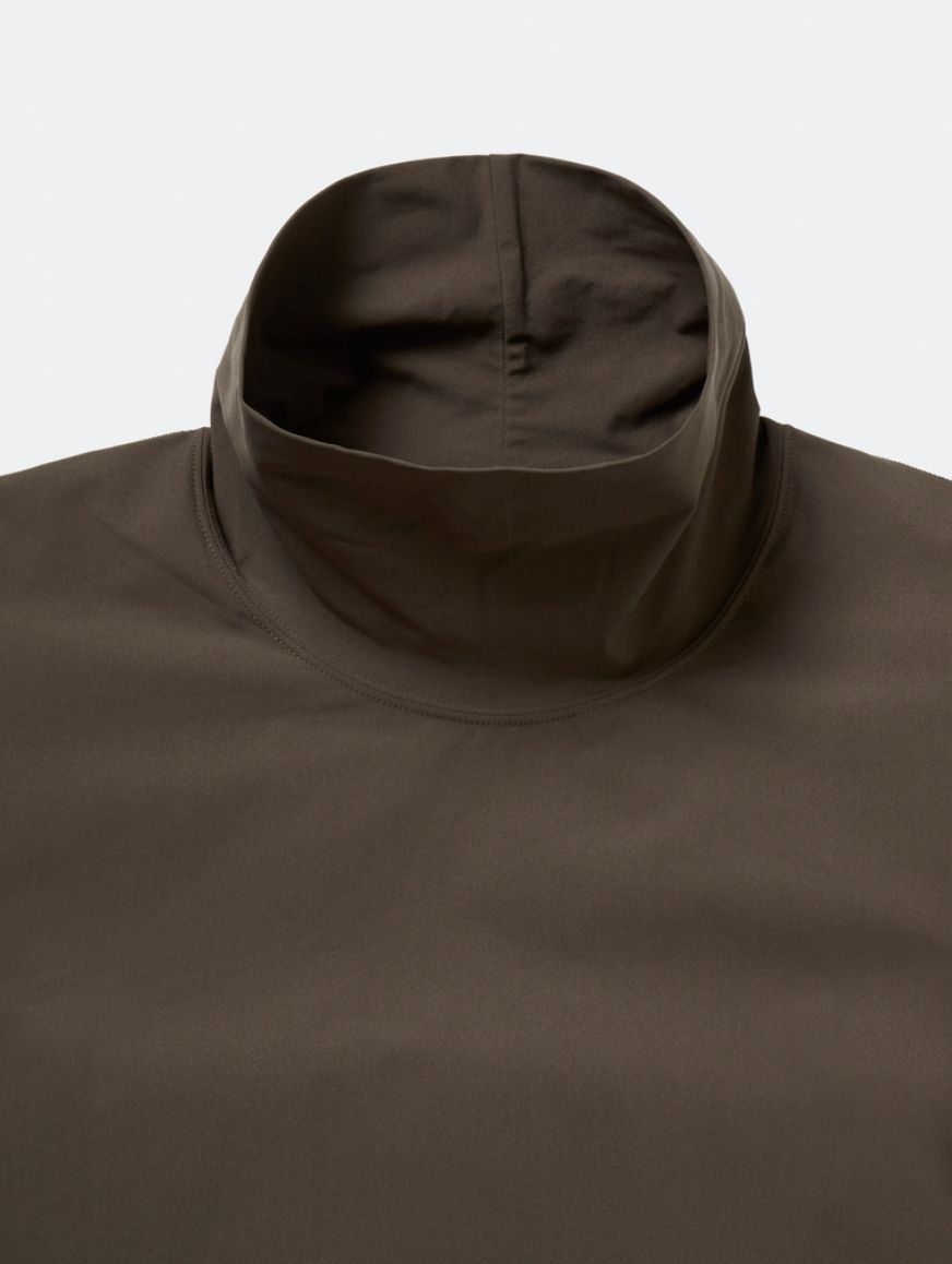 DAIWA PIER39 25FW TECH TURTLE NECK L/S(BE-36025W)BROWNKAHKI
