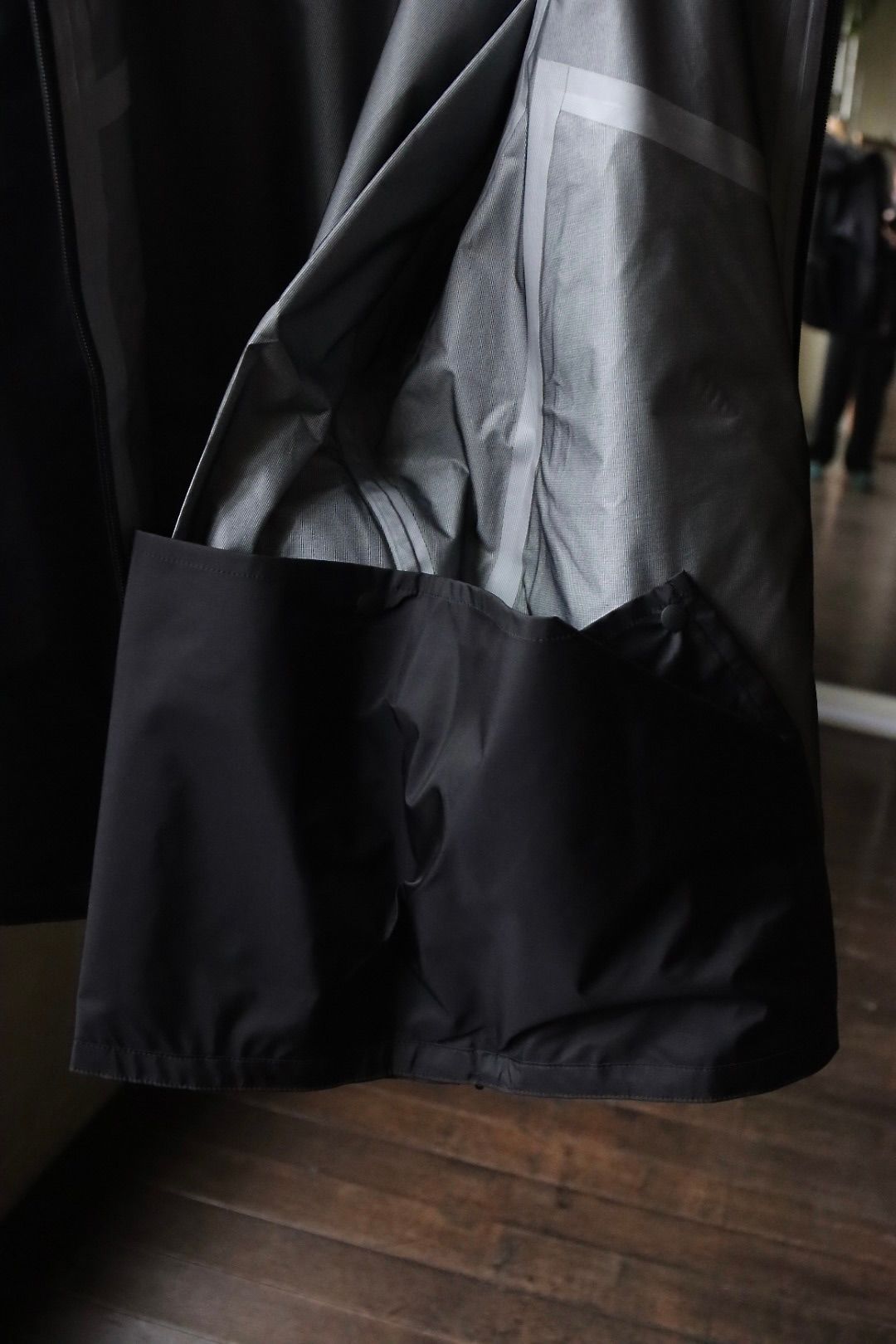 is-ness イズネス24SS 3-LAYER TRANSFORMABLE JACKET(1006SSJK01)BLACK