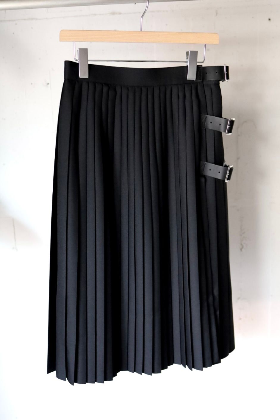 tao 26FW エステルツイルプリーツスカート(TR-S020-051-1)BLACK☆8月7日(金)発売！