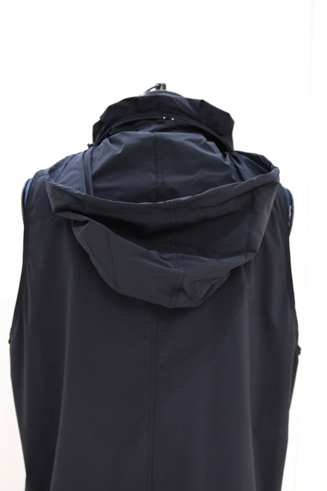 イズネス 26SS Technical Ventilation Vest(26SS_31_1007AWVEST01)BLACK☆新作発売！