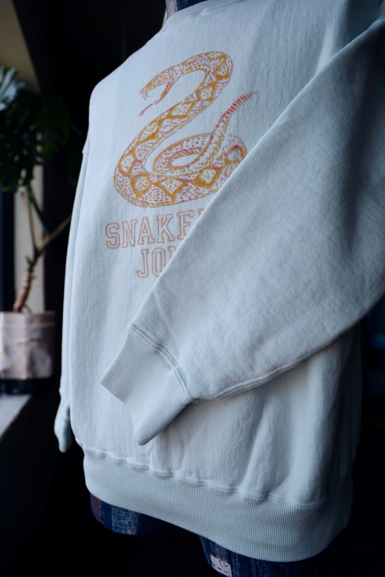 BOWWOW - BOW WOW バウワウ スウェットSNAKEMAN JONES BOWWOW - BOW WOW バウワウ スウェットSNAKEMAN JONES