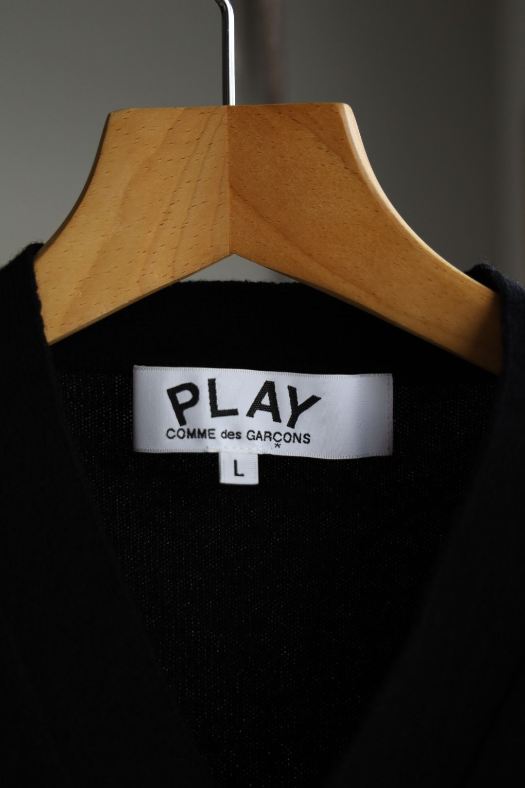PLAY COMME des GARCONS - プレイコムデギャルソン V-NECK