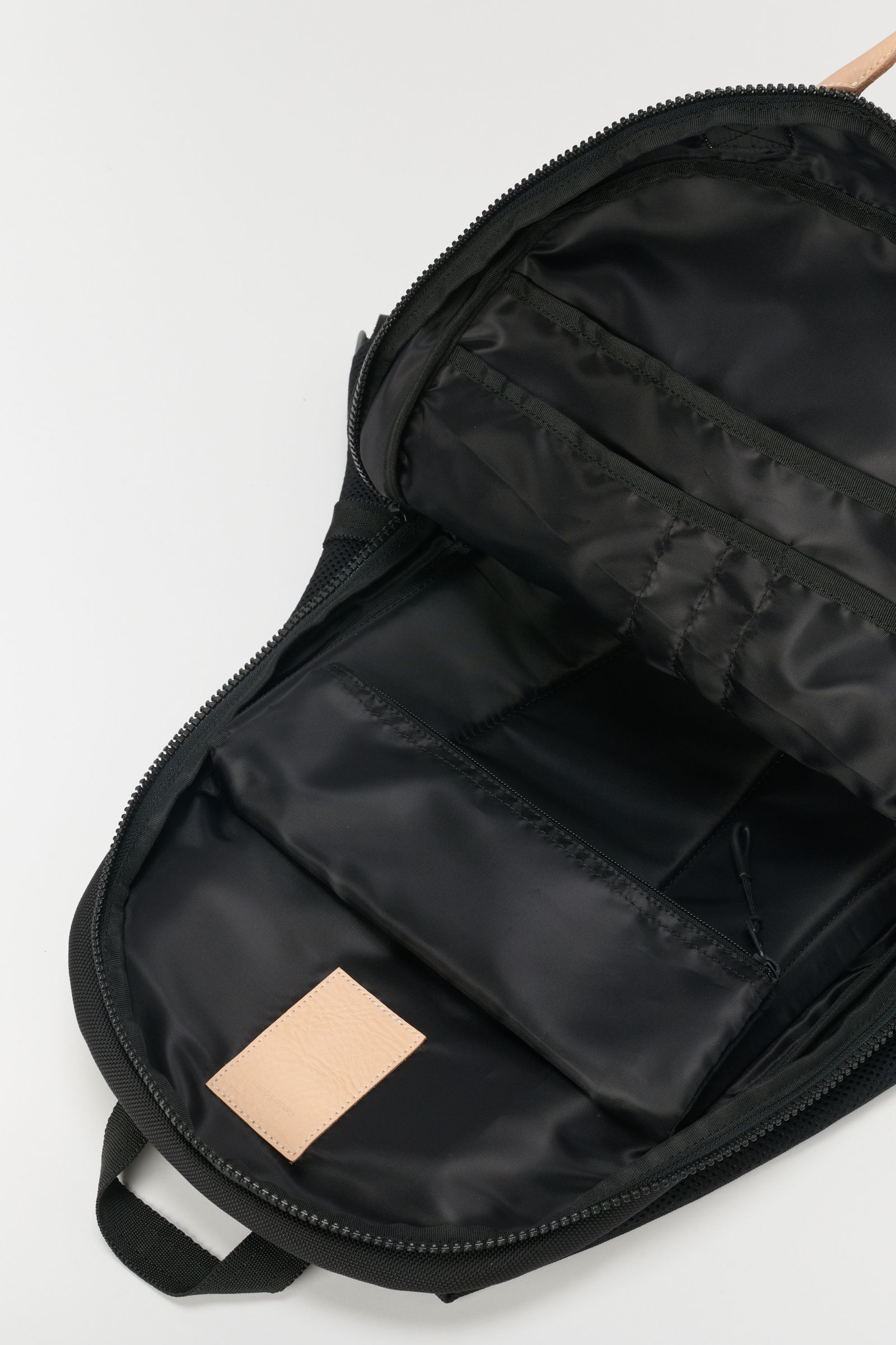 エンダースキーマ 25SA バッグ module back pack 26L(xu-b-mbp)black☆6月14日(土)発売！