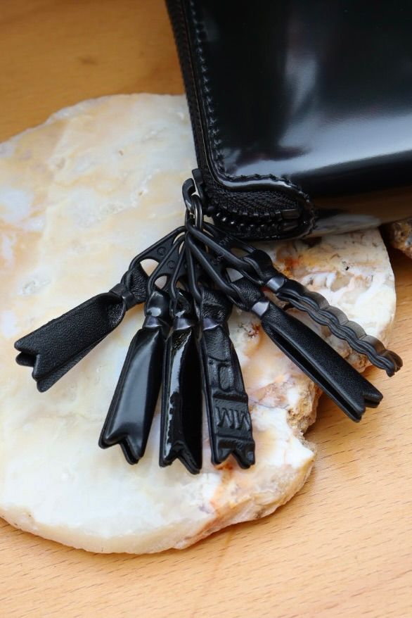 コムデギャルソン ZIPPER MEDLEY*二つ折り財布(8Z-M121-051)☆4月11日再入荷！