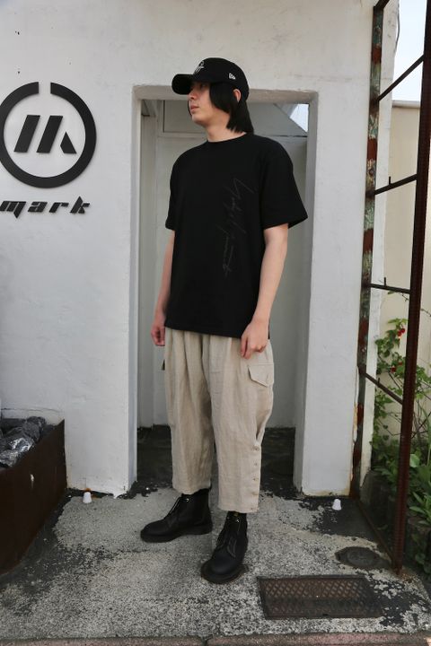 Yohji Yamamoto 半袖コットンTシャツ SS21 シグネチャーロゴ アートワーク(HD-T99-083) style.2021.4.13.