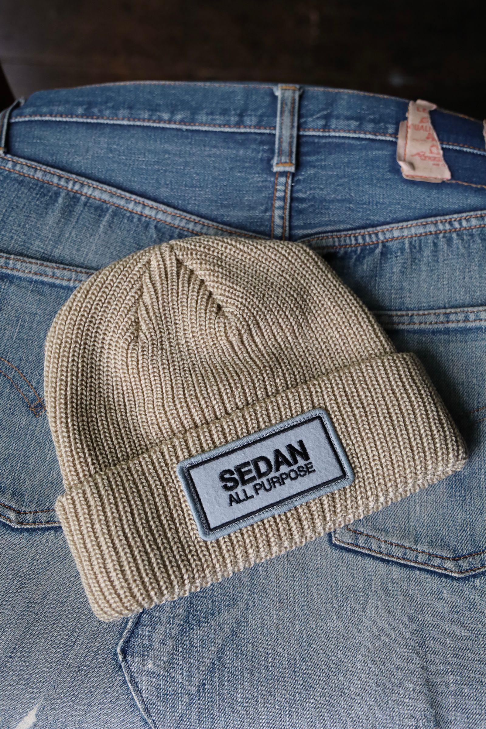 セダンオールパーパス FW24 Maison Logo Beanie(SD24F-CP04) Sand Stone