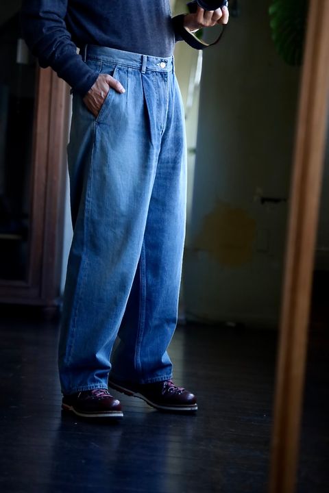 Graphpaper Selvage Denim Two Tuck Pants"LIGHT FADE"スタイル