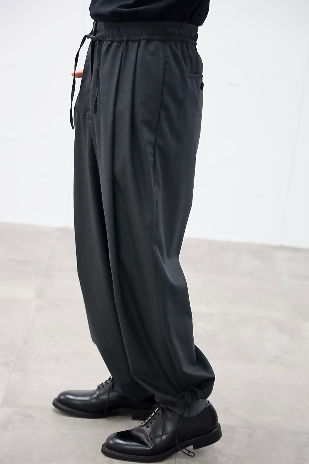 グラフペーパー26SS Fine Wool Heather Drawstring Track Pants(GM261-40322)CHARCOAL☆2月21日(土)発売！