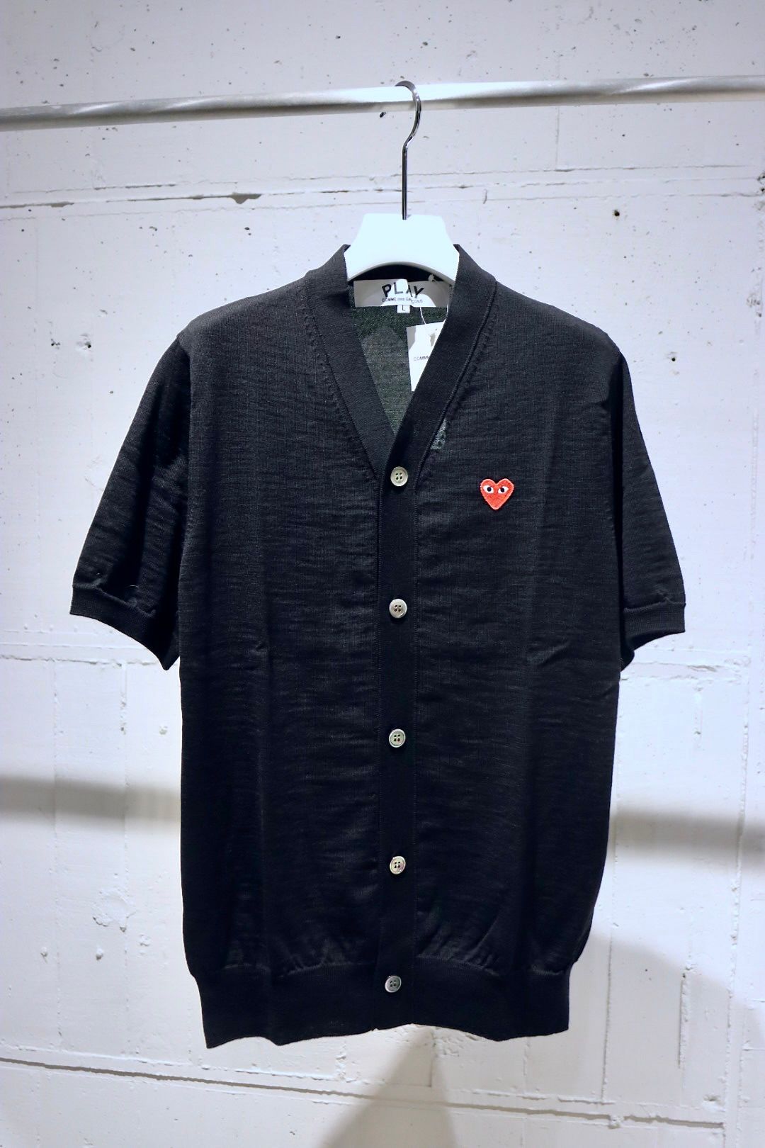 PLAY COMME des GARCONS - プレイコムデギャルソン PLAY V-NECK 