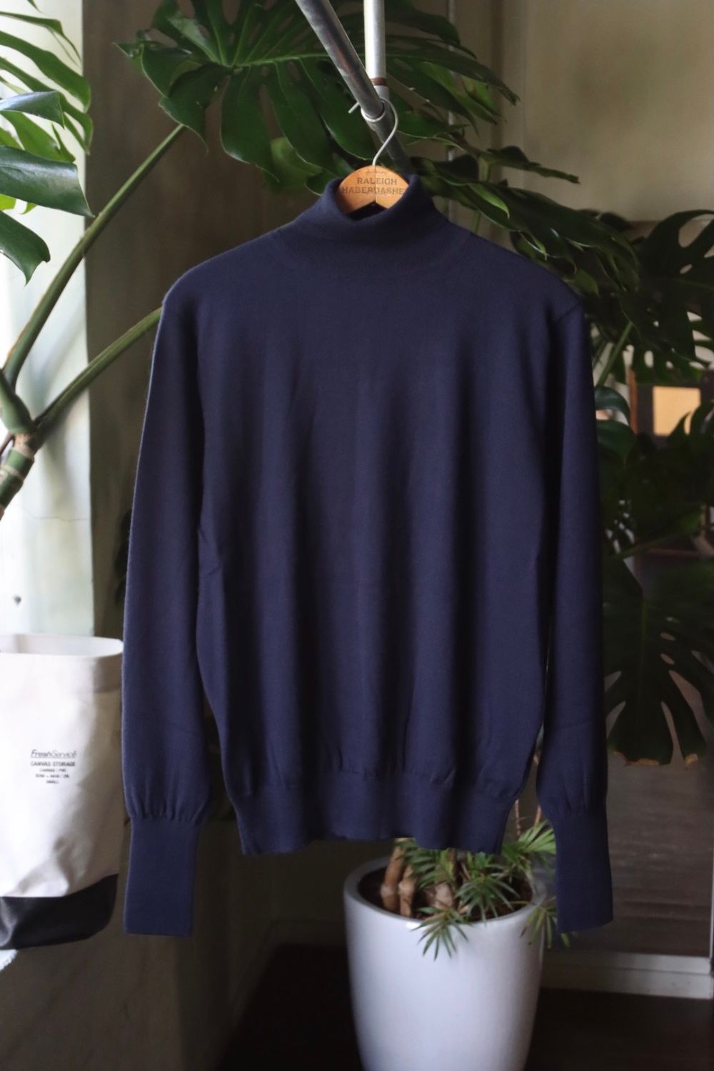 ポケットいっぱい A.PRESSE High Gauge Turtleneck Sweater