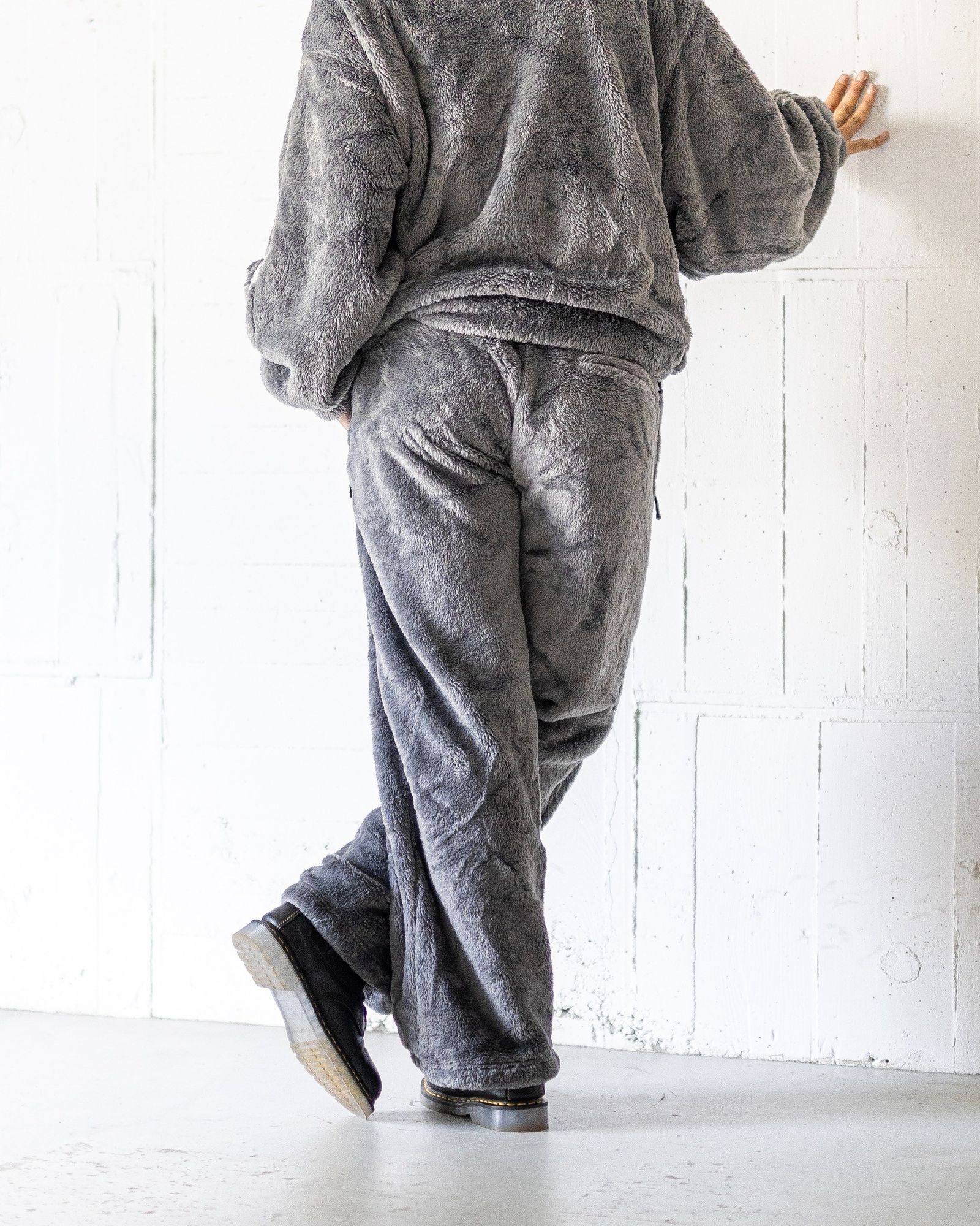 doublet 25AW GLOW-IN-THE-DARK SKELTON FLEECE PANTS (25AW32PT329) GREY
