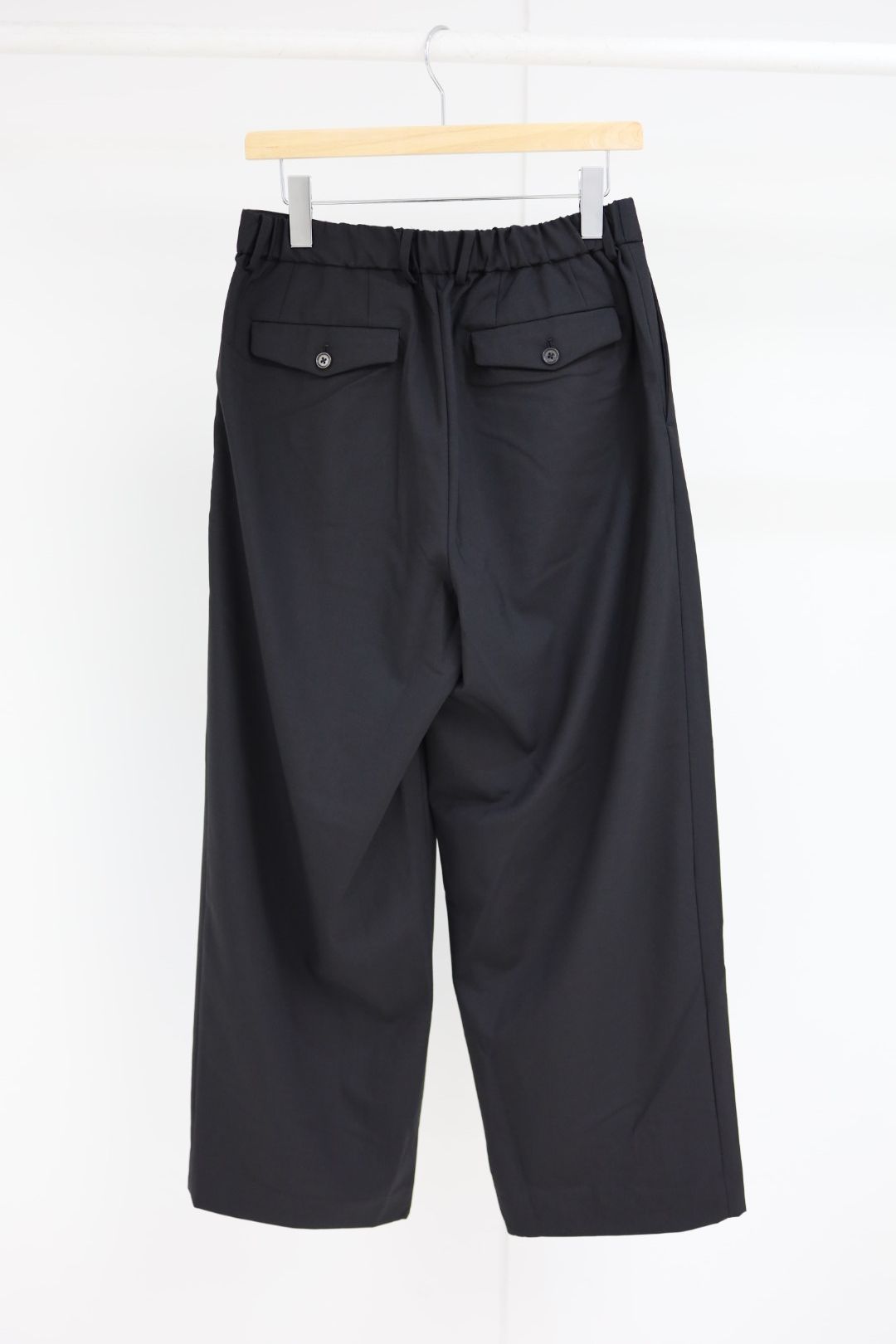 MARKAWARE 26SS TRIPLE PLEATED WIDE TROUSERS(A26A15PT03C)BLACK☆新作発売！