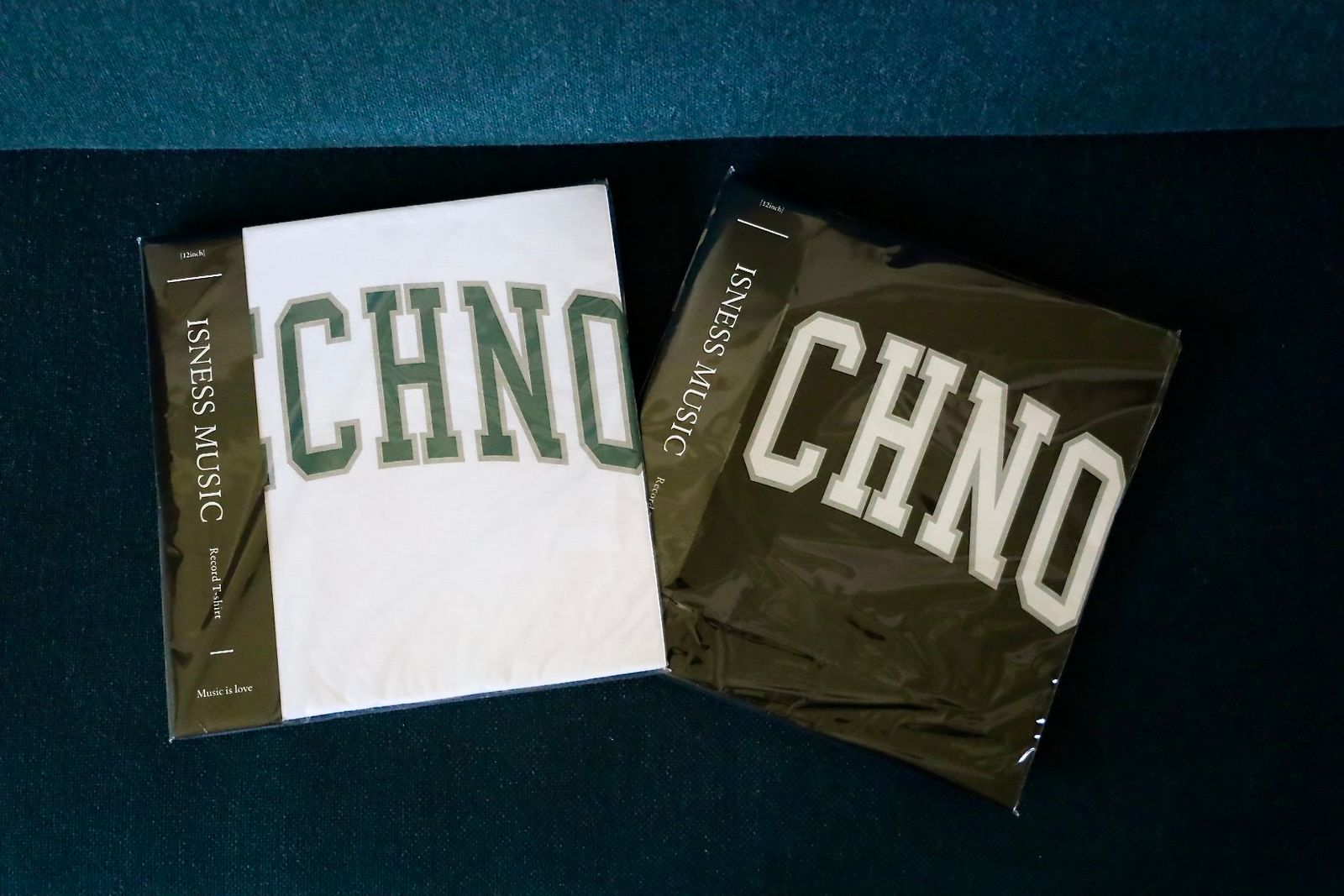 イズネスミュージック TECHNO T-SHIRT (IMP6_02_TECHNOSST01) BLACK