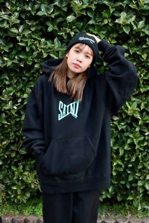 ©SAINT M×××××× 23SS SAINT HOODIEスタイル