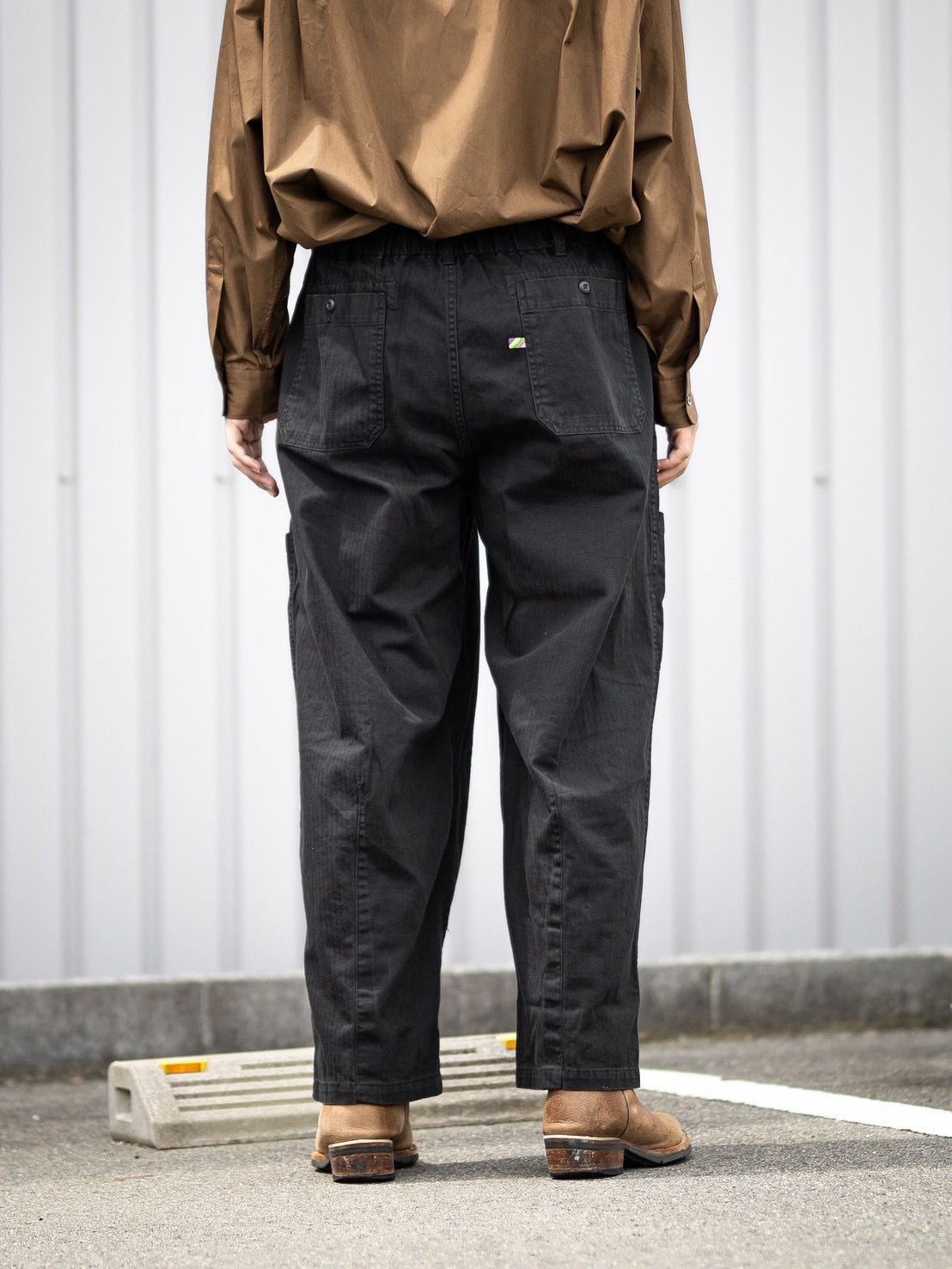 イズネス26AW NU Balloon EZ Pants(26AW_28_1008AWPT02)BLACK☆8月29日(土)発売！