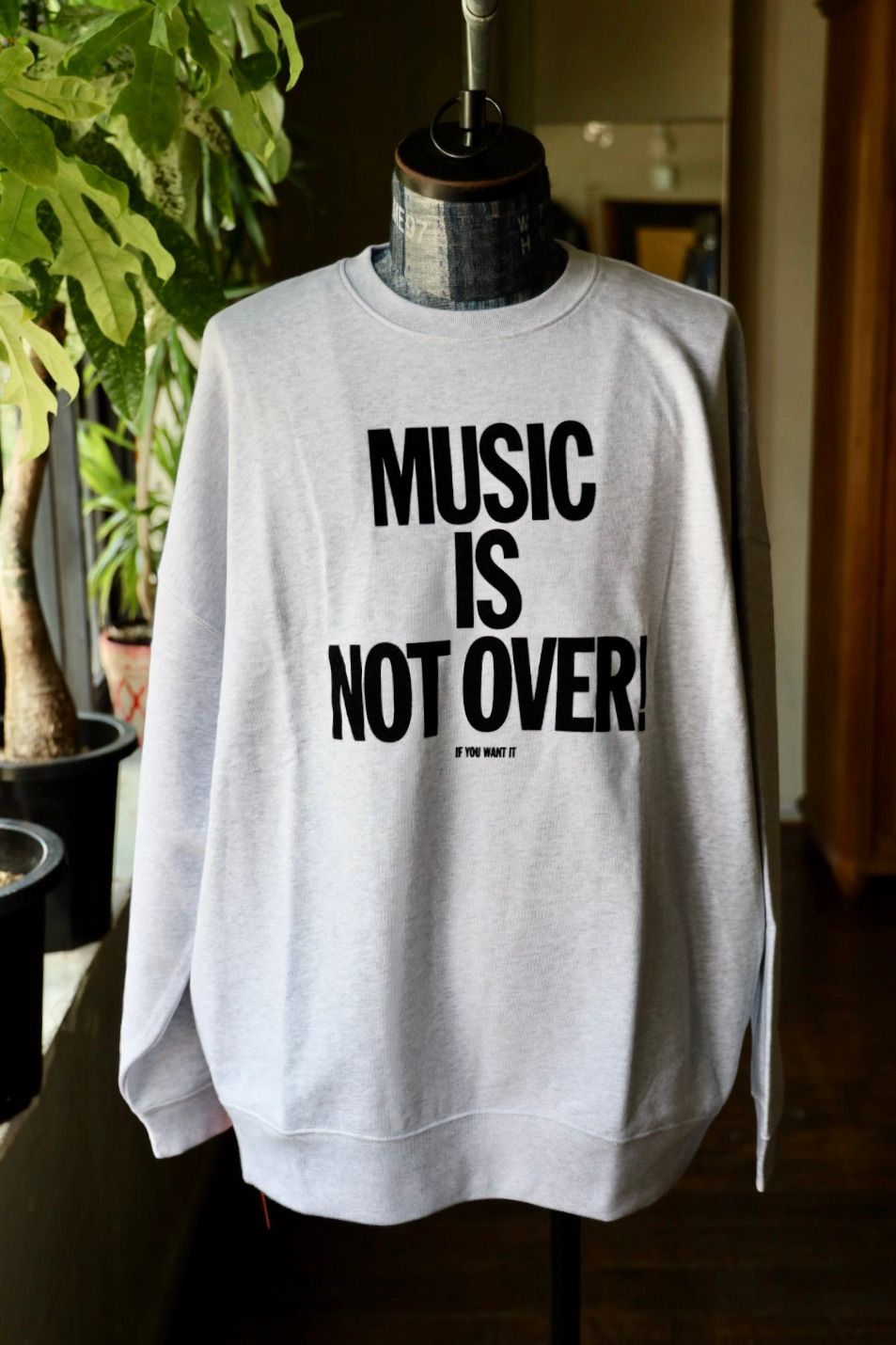 イズネスミュージック 25AW MINO SWEAT SHIRTS (IMP6_18_MINOSW01)ASH☆新作発売！