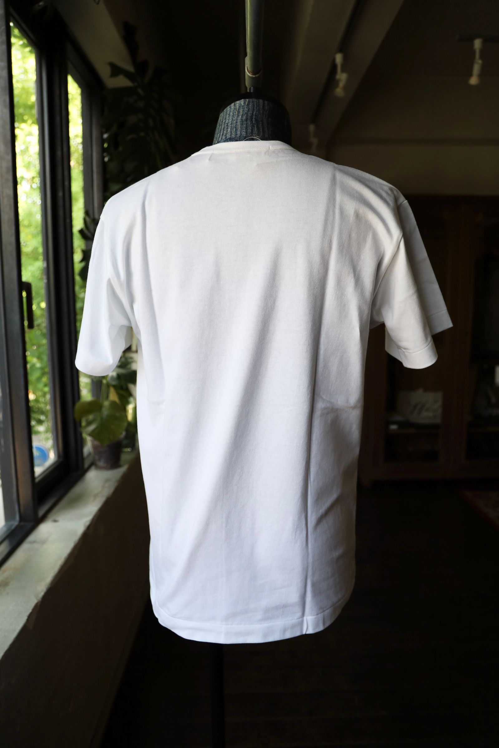 PLAYプレイコムデギャルソン ブラックハートTシャツBLACK HEART (WHITE/BLACK)