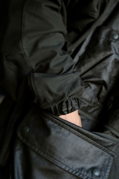 DAIWA PIER39 TECH REVERSIBLE BRITISH HUNTER WINDBREAKER JACKETスタイル.2025.8.23.