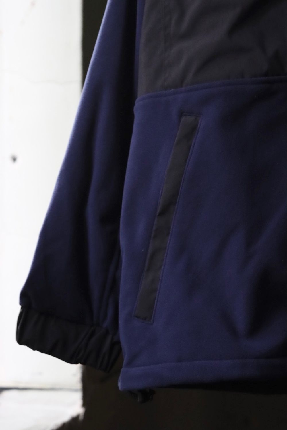 イズネス22AW THM FLEECE JACKET (1004AWCS01)NAVY