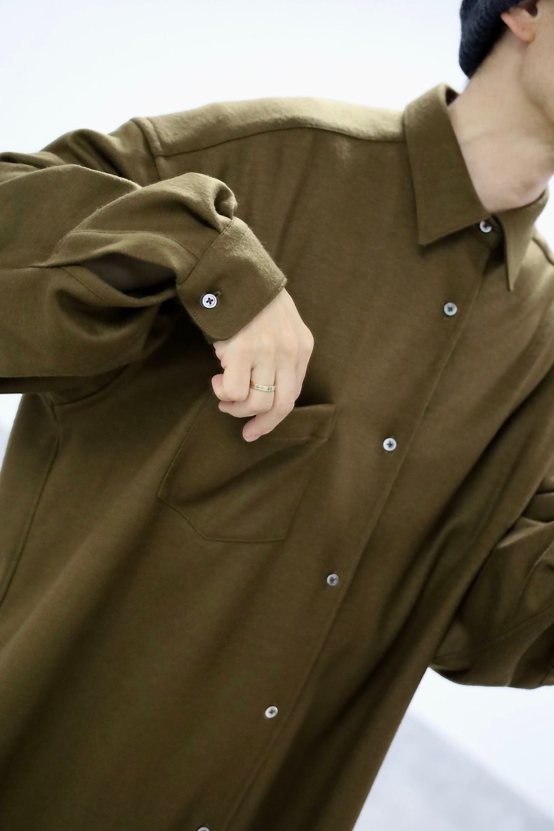 グラフペーパー 25AW Wool Smooth Flannel Oversized Regular Collar Shirt(GU253-50221B)BROWN