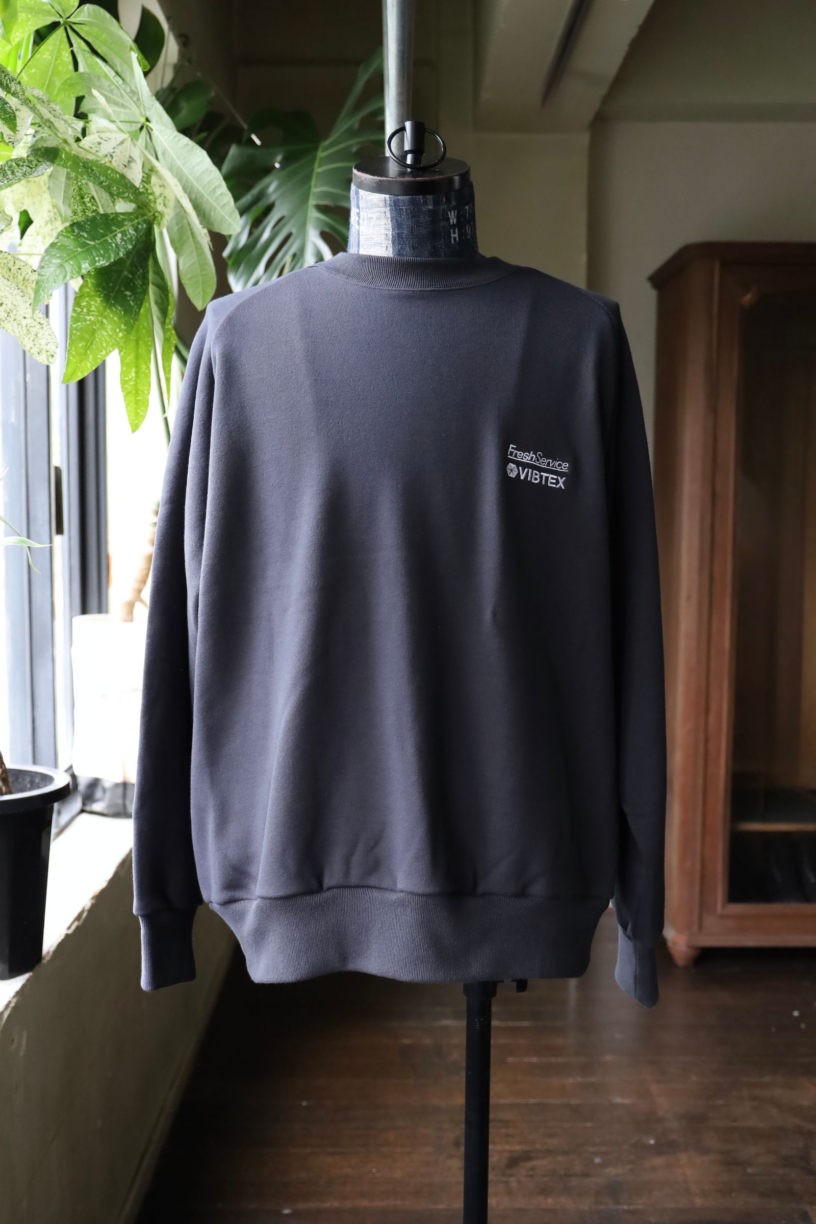 フレッシュサービス VIBTEX for FreshService SWEAT CREW NECK PULLOVER(GRAY)