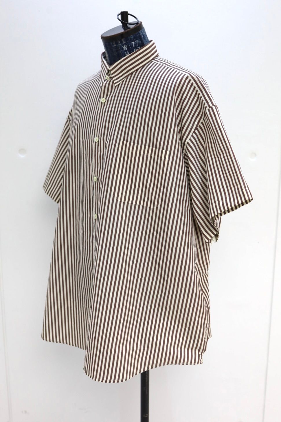 イズネス 26SS シャツTab Color Vent Short-Sleeve Shirt(26SS_28_1008SSSH02) BROWN STRIPE ☆新作発売！