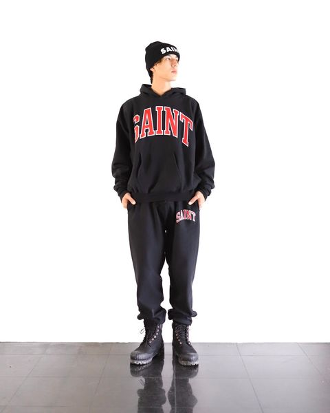 ©SAINT M×××××× セントマイケル 23AWフーディ ARCH SAINT HOODIEスタイル