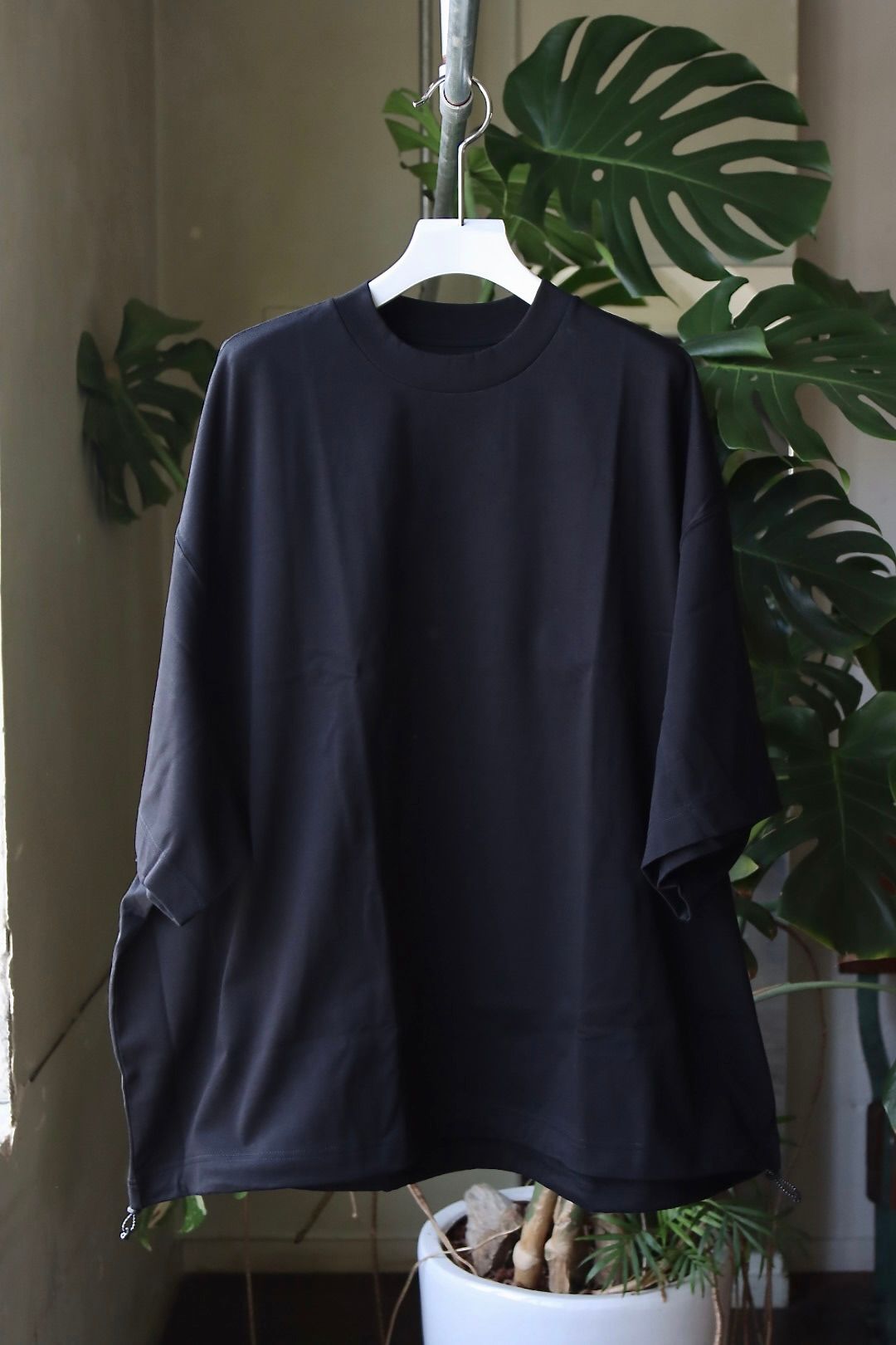 イズネス22SS BALLOON T-SHIRT(31SSSH05)BLACK